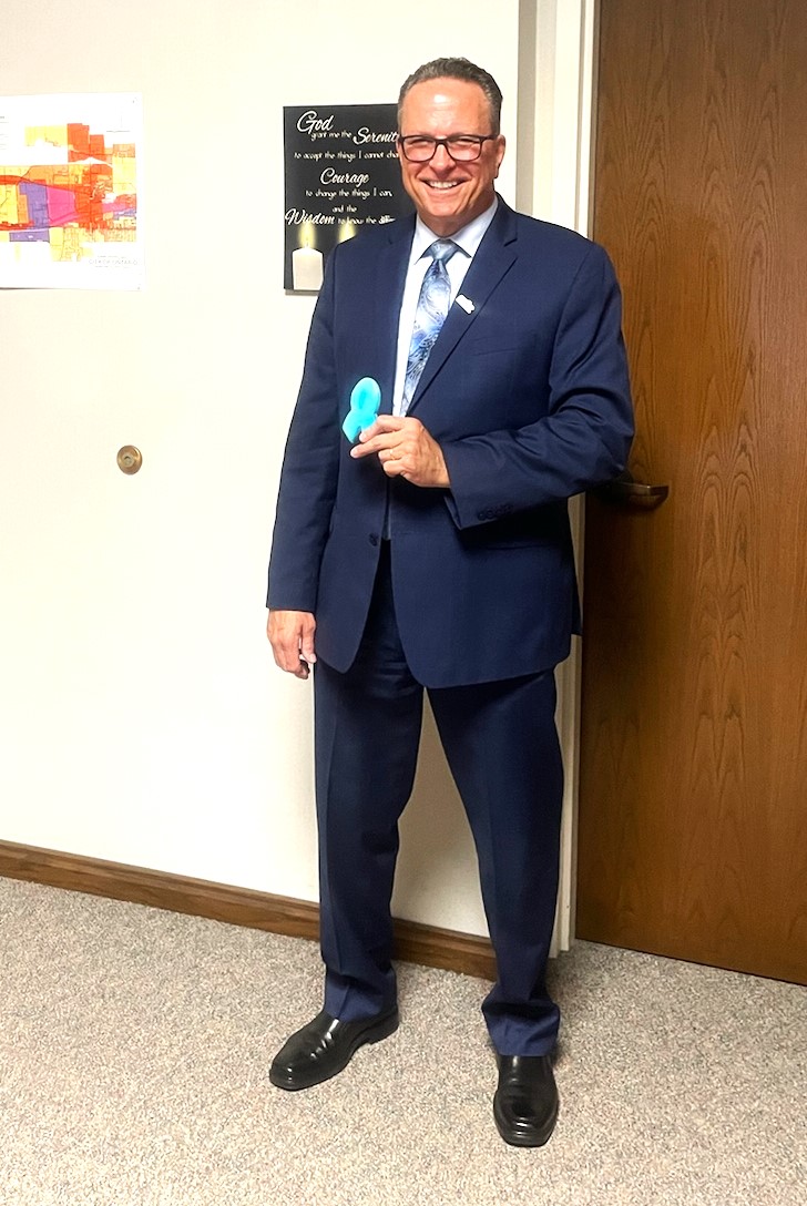 Ontario Mayor Randy Hutchinson Wears Blue for Child Abuse Prevention